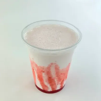 Молочный коктейль Клубника