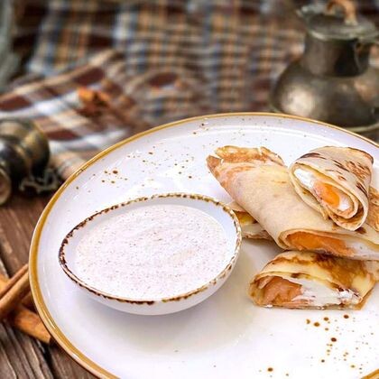 Блины с семгой и сливочным сыром . 2 шт