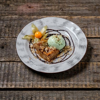 Мостарская пахлава с орехами