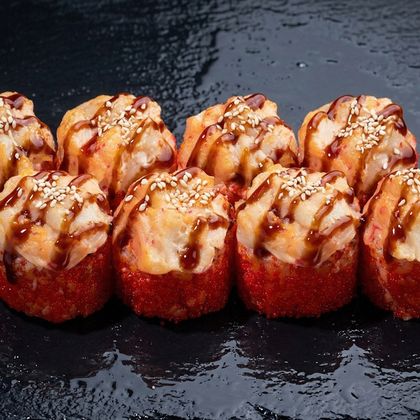 Запеченный острый ролл с крабом и гребешком