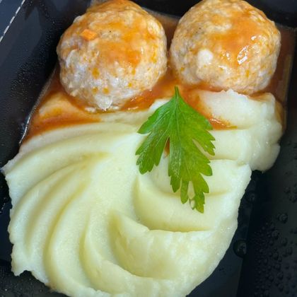 Рыбные ежики с пюре