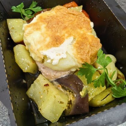 Мясной стожок с печеными овощами