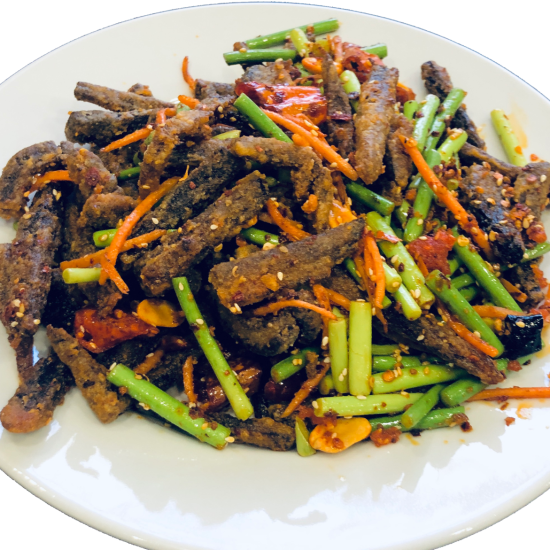 Говядина соломкой в крахмале острая с овощами