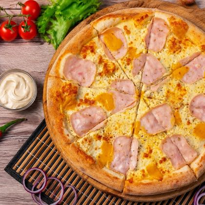 Пицца с ветчиной 33 см/610 г