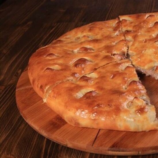 Лобиани (пирог с красн. фасолью)