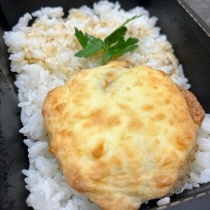 Мясное гнездо с грибами с рисом