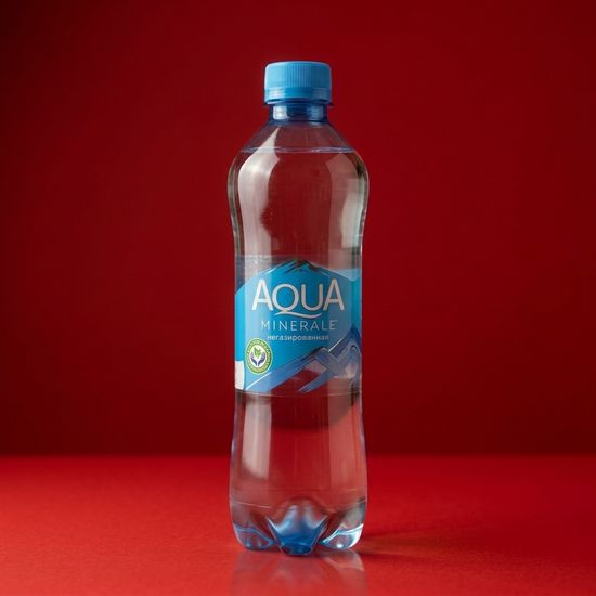 Вода Aqua Minerale без газ.