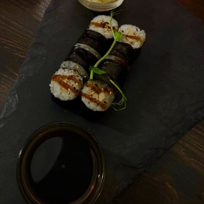 Маки с омлетом